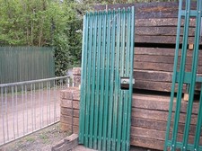 palisade security gate