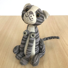 Dora Designs Cat Paperweight