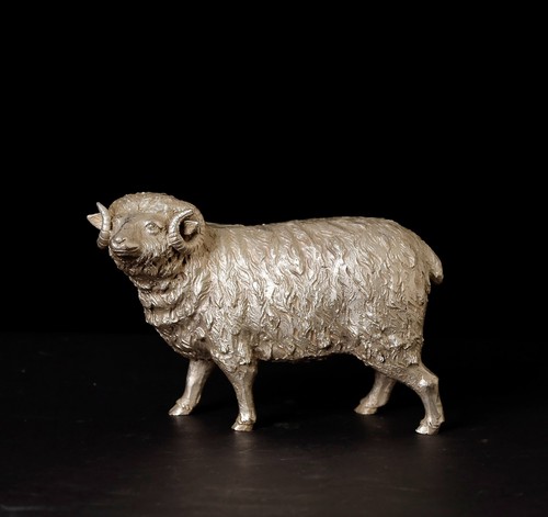 Fine okimono bronze - figure, of