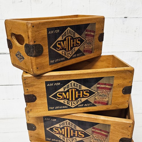 Smith crisps box - crisps,