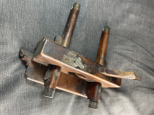 Whiston antique - h,
