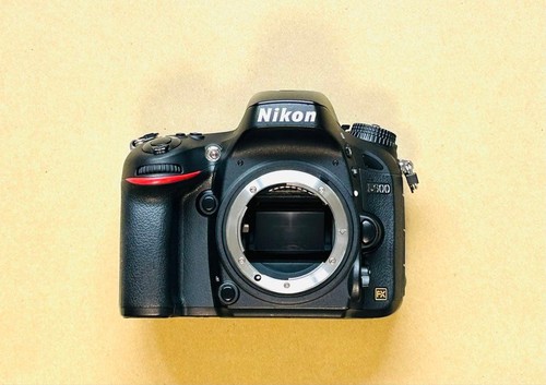 Nikon d600 full frame - 24.3,