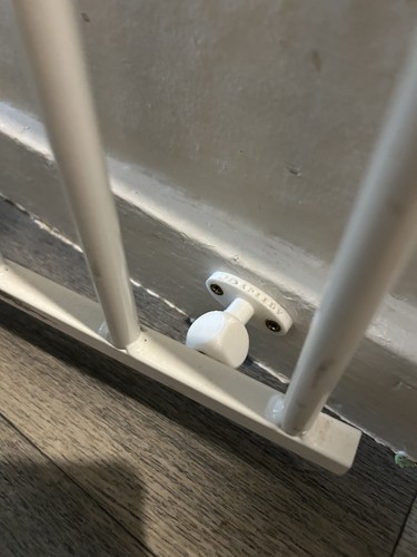 Metal stair gate magnetic - metal,