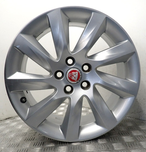 Jaguar x260 silver - 17'',