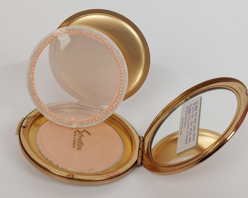 Vintage stratton england gold - stratton,