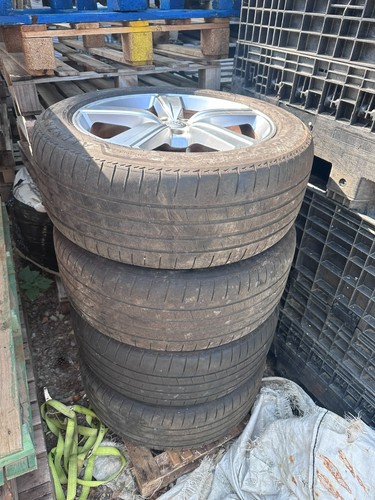 Four genuine audi - four, e