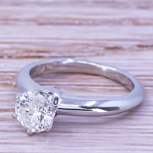 Tiffany 0 82ct - co., round