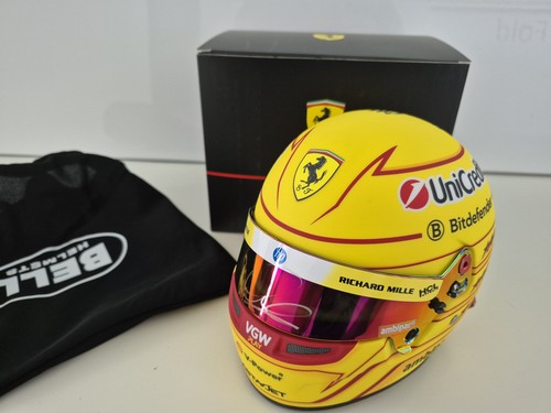 Signed lewis hamilton 2 - f1,