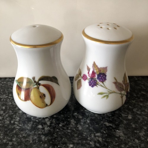 Royal worcester evesham salt - royal,
