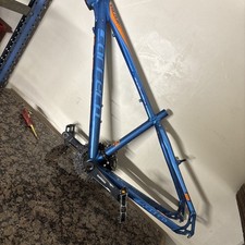 Carrera Valour Mountain Bike