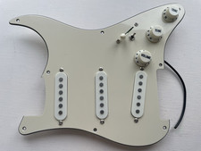 Gilmour Strat, Aged White, 7-Way Fully Loaded 8hole Pickguard, ALNicoV 250k Pots