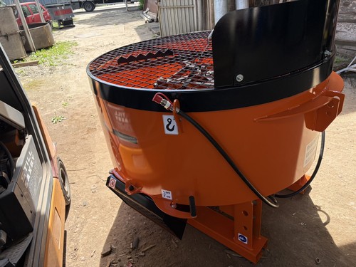 Concrete hydraulic pan mixer - pan,