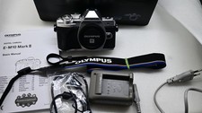 Olympus OM-D E-M10 Mark III system camera - silver (body) - 3690 shots