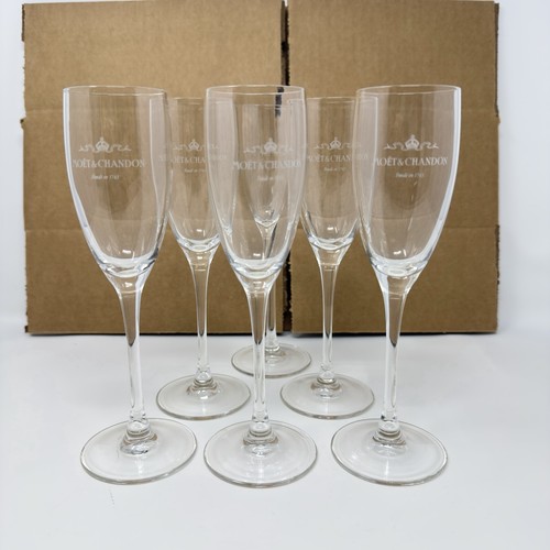 Moet chandon signature flutes - chandon,