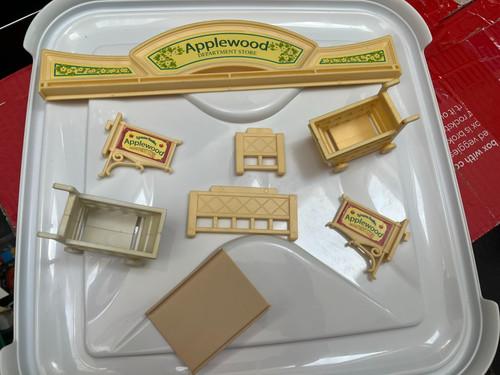 Sylvanian families applewood - families,