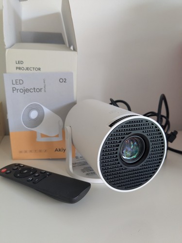 Akiyo projector 2026 - projector,