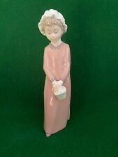 VINTAGE NAO by LLADRO FIGURINE 10¼" GIRL HOLDING BASKET + BOX