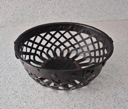 Vintage farmhouse find - 8, 1/2"