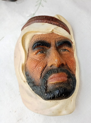 Bossuns chalkware vintage - chalkware,