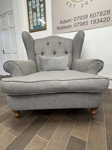 Queen anne fireside wingback - queen,