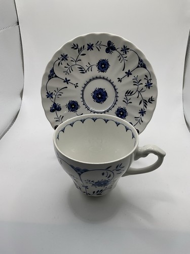 Meakin porcelain teacup - g,
