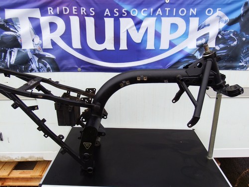 Triumph frame t300 - triumph,