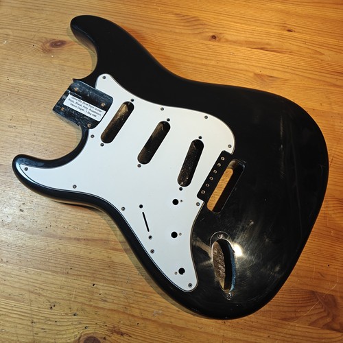 Used 00s strat style guitar - used,
