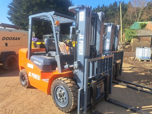 New diesel forklift triple - new,