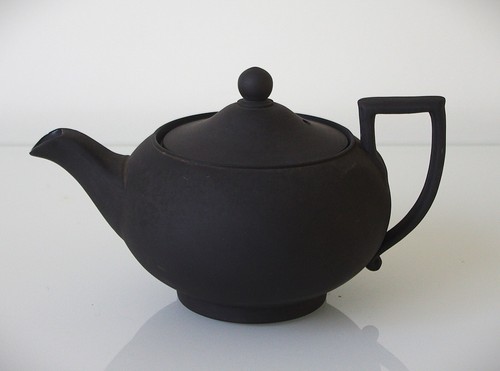 Wedgwood black basalt teapot - black,