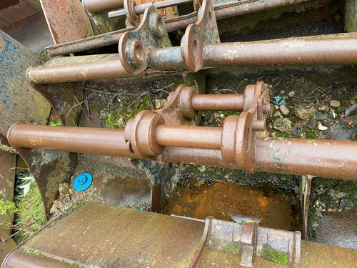 Ditching grading bucket - 70", ditching/grading