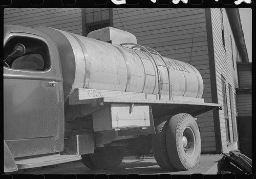 Photo 1930s tanker truck - photo:1930s,