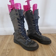 Dr Martens Mid Calf Boots Siz