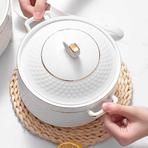 Elegant porcelain gold - porcelain, rim
