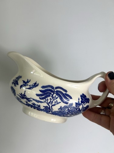 Vintage blue willow gravy - willow, boat