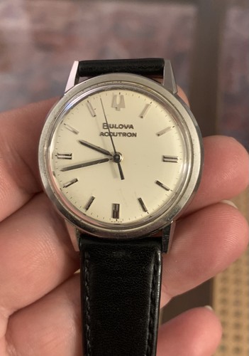 Vintage bulova accutron 214 - accutron,