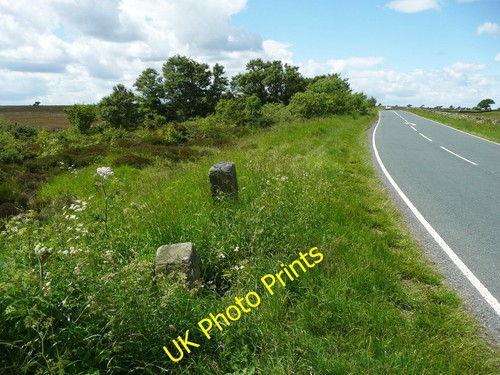 Photo 6x4 boundary stone - boundary,