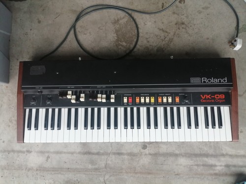 Roland electronic organ - roland, vk