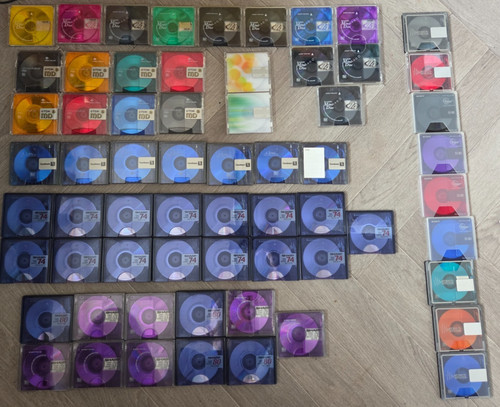 Lot used minidiscs with - of,