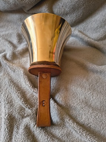 Hand bell - , e)
