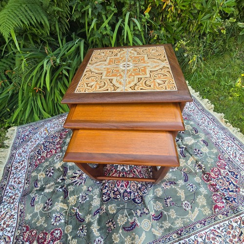 Vintage plan fresco tiled - g,