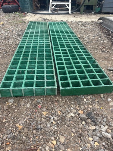 Sand ladders traction ramps - ladders,