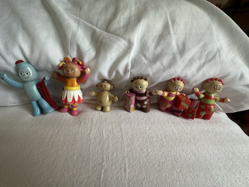 The night garden figures - the,