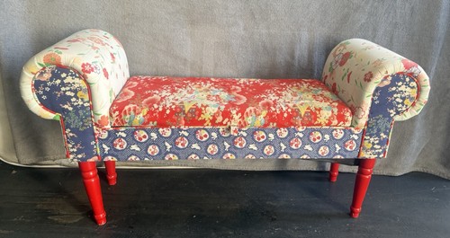 Small chaise longue lounge - chaise,
