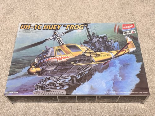 Academy huey frog 1 - academy, uh-1c