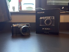 Fujifilm Fuji X100S in superb