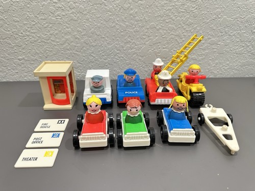 Vtg fisher price little people - price,