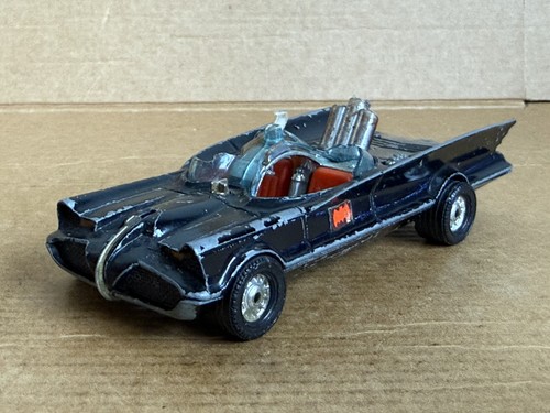 Corgi toys batmobile - corgi,
