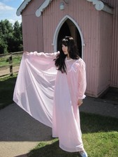 Vintage Pink Night Gown Set