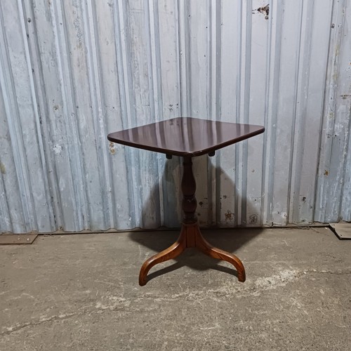 Victorian mahogany tripod - , tilt