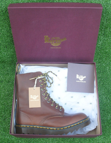 Brand new 8 - uk,
